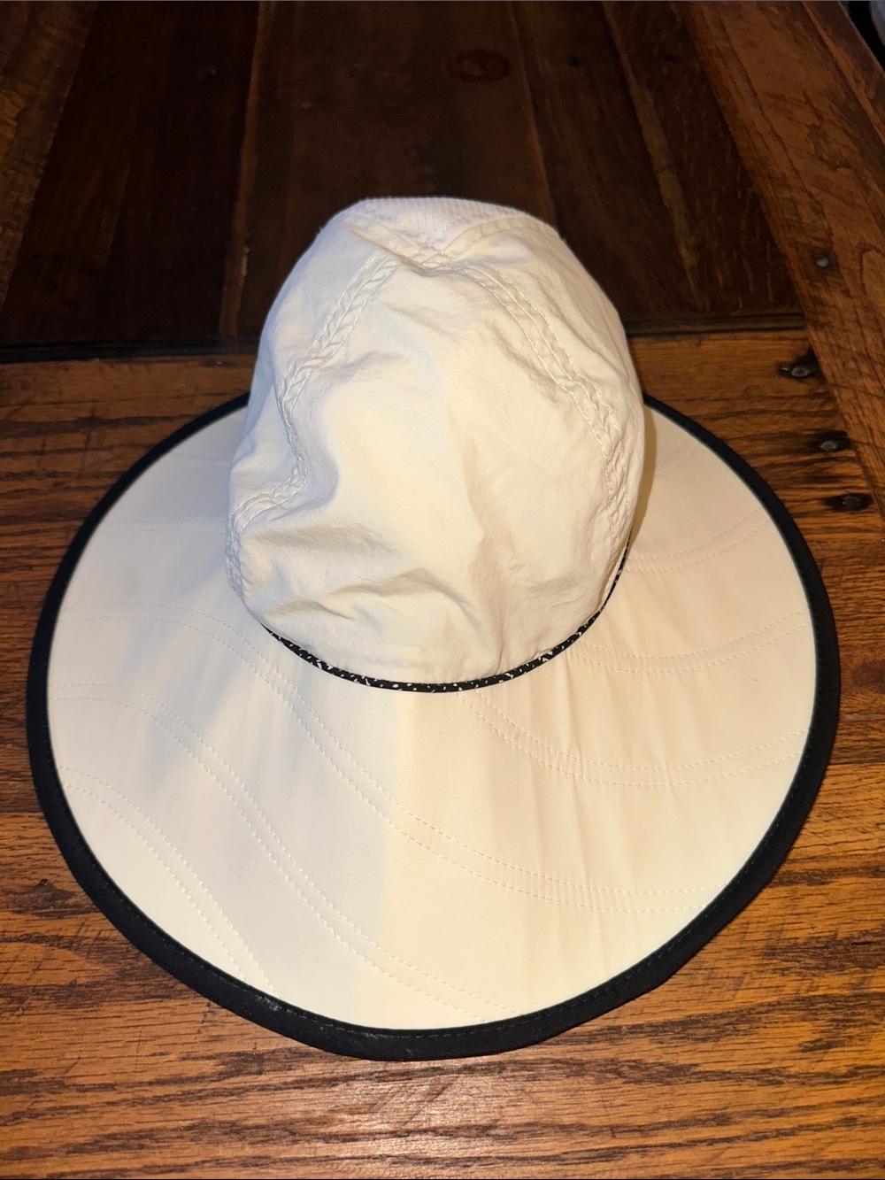 Sunday Afternoons Sun Seeker Hat